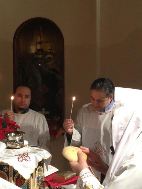 Early Liturgy at the Archangel Greek Orthodox Church, photo 26 of 37